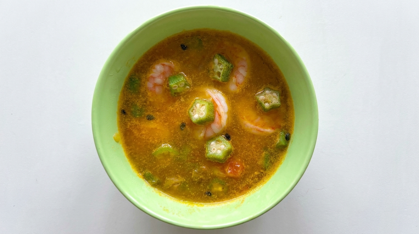 Soupe de gombos et crevettes épicée au fruit de la passion