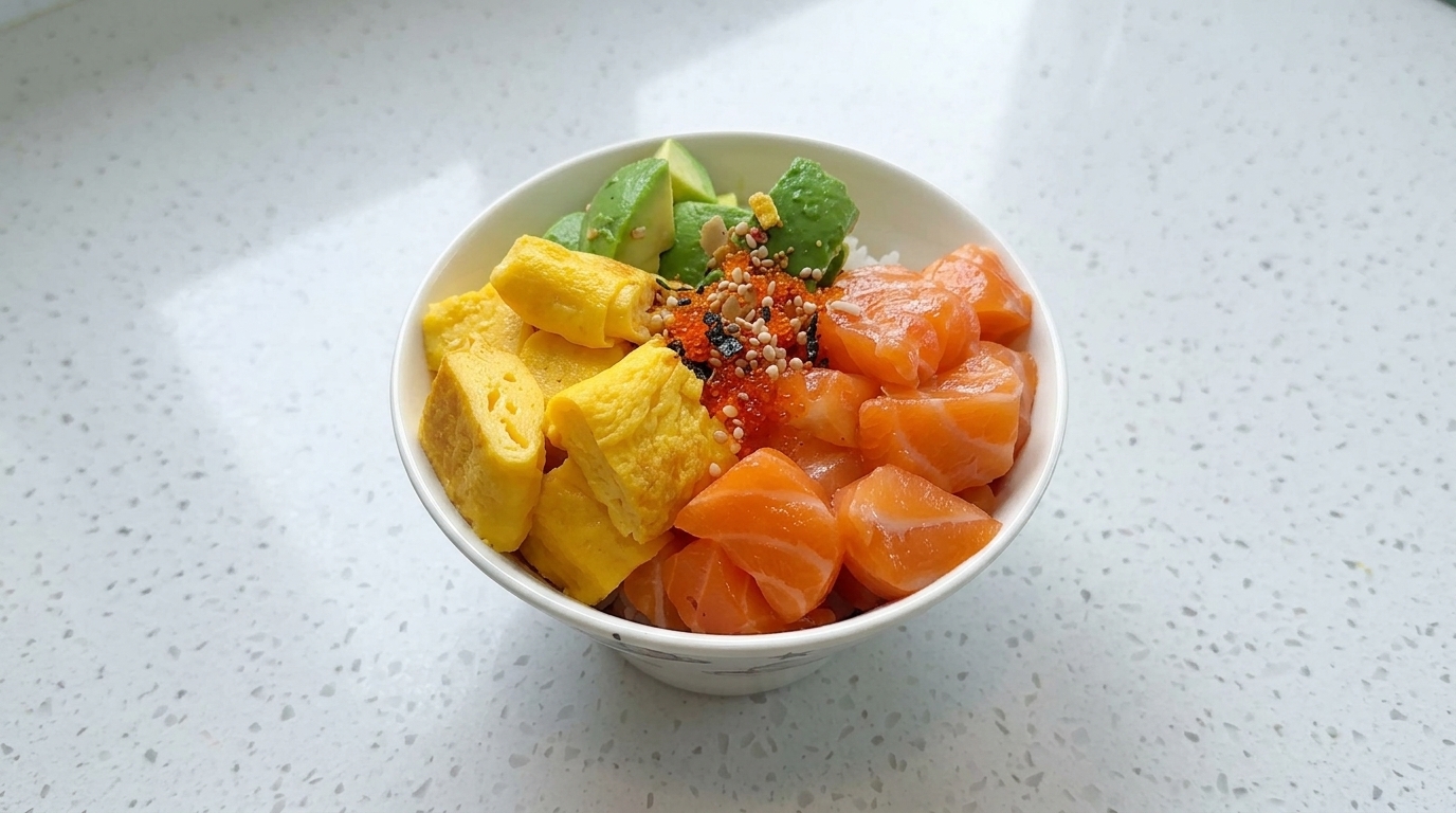 Salmon Donburi (Sake Don) au Tamagoyaki Maison