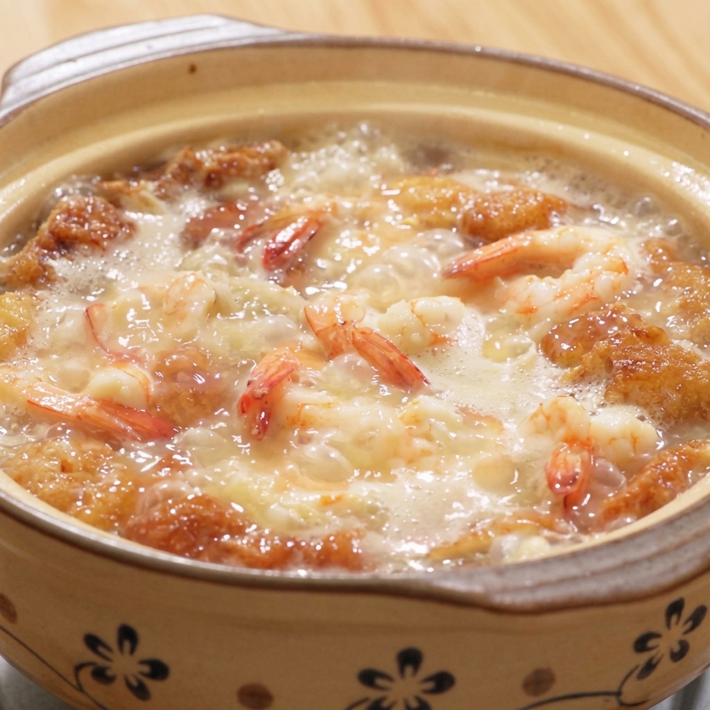 Soupe terminée, agrémentée de sel et poivre blanc.