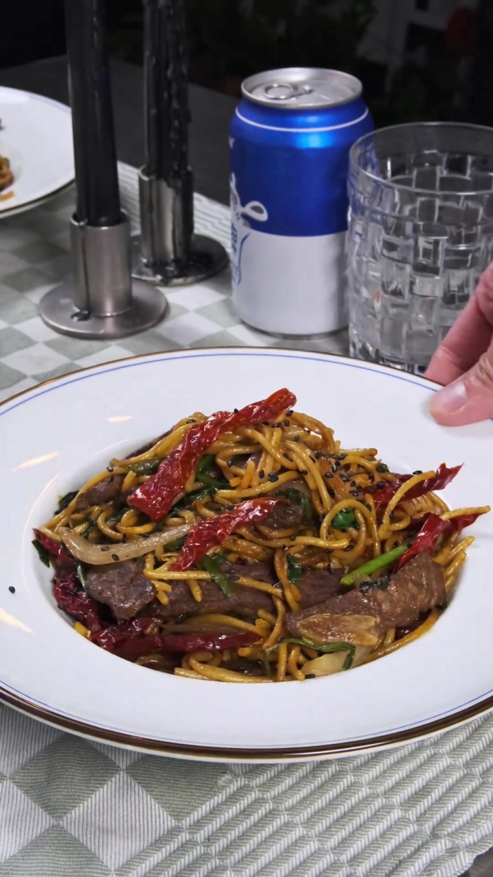 Spaghettis sautés façon Xinjiang